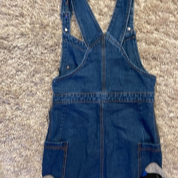 Denim dress that wraps from right to left with two pockets - Picture 5 of 6